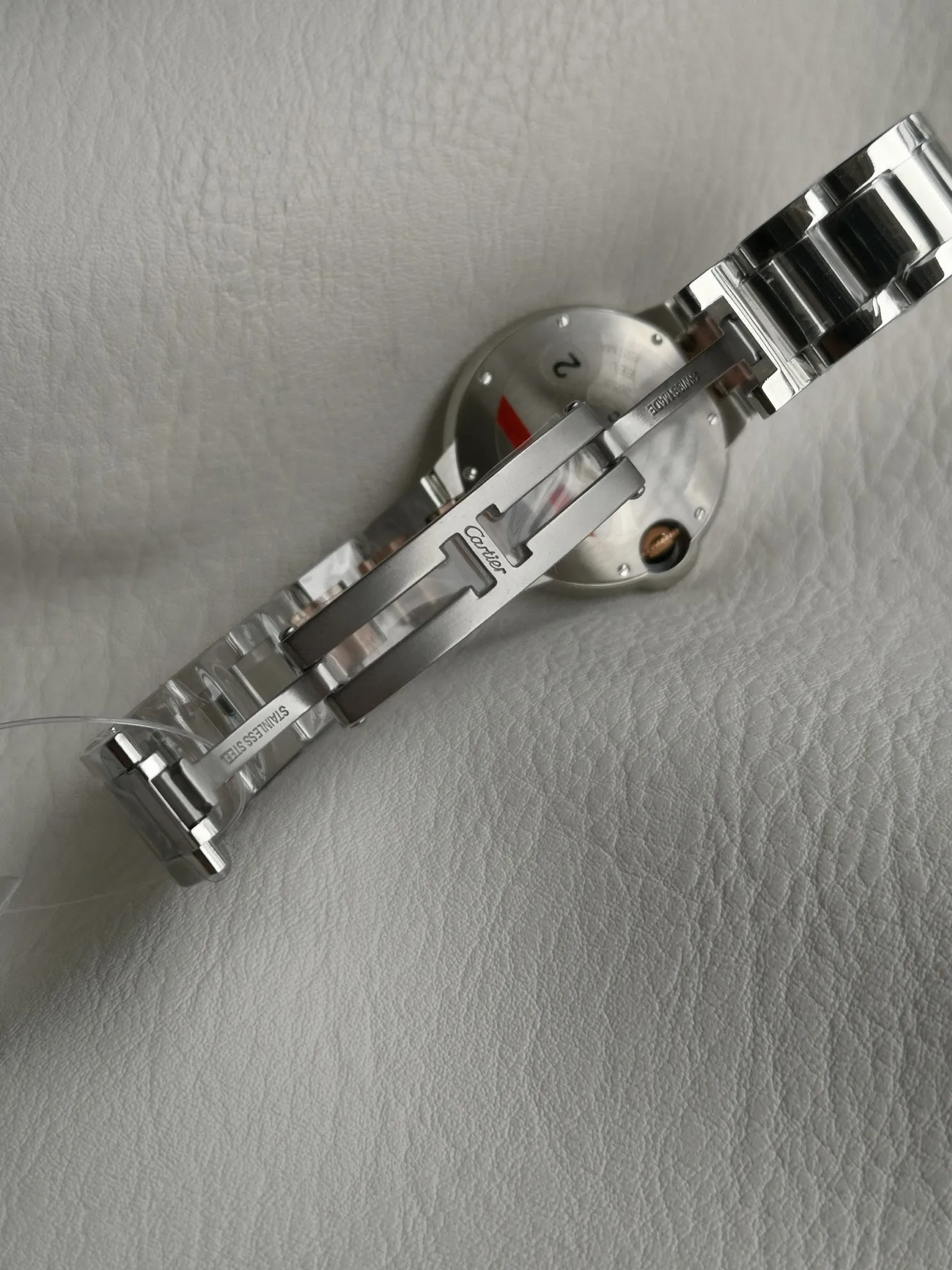 【High-end replica】💰1160! Taiwan factory 💰1760! Top replica 💰Private chat! Cartier Blue Balloon series watch (guilloché dial, sword-shaped blue steel hands, quartz, 33mm), pays tribute to the retrograde, God bless the world! This picture was taken as a top-notch replica!
