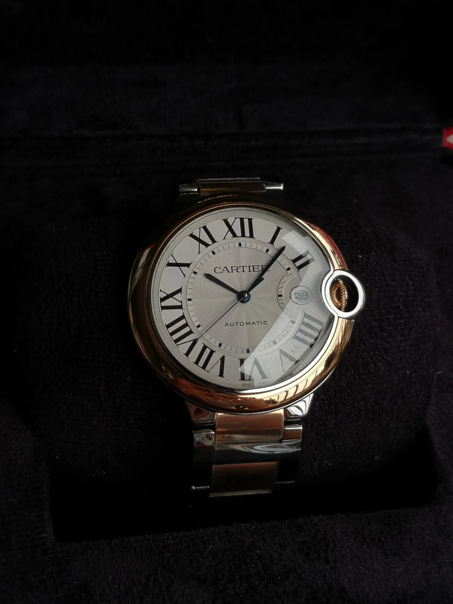 【High-end replica】💰1080! Top replica 💰Private chat! Cartier Blue Balloon series watch (guilloché dial, 2824-2 fully automatic machine, 42 mm), pays tribute to the retrograde, God bless the world! This picture was taken as a top-notch replica!