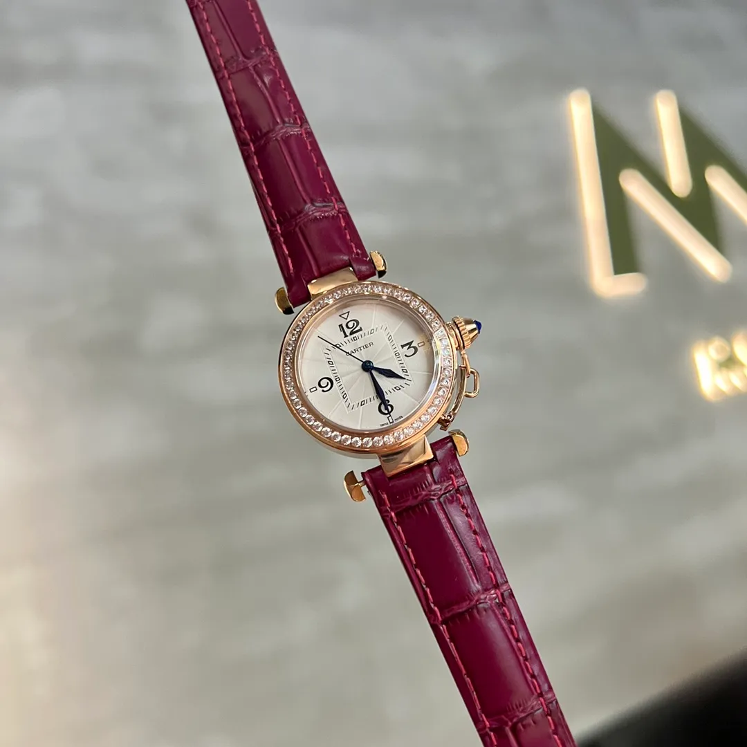 【High-end replica】💰1300! PASHADECARTIER Cartier Pasha series of watches, with a circle within a square, 35mm model, imported Swiss quartz movement, 316L stainless steel case, Italian calfskin strap, hardened steel blue luminous hands, very suitable for every woman!