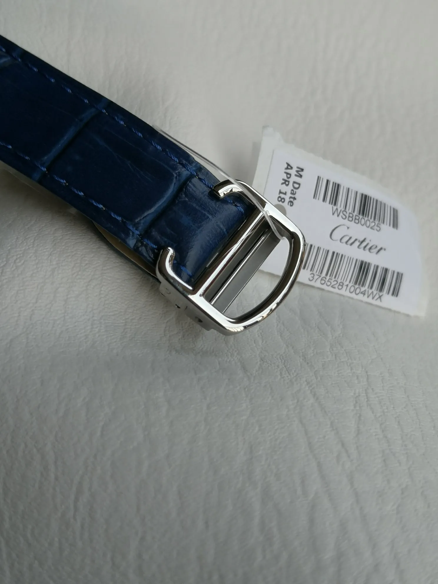 【High-end replica】💰1080! 【Taiwan Factory】💰1920! 【Top replica】💰3300! Cartier Blue Balloon series watch (guilloché dial, 2824-2 fully automatic machine, 42 mm), pays tribute to the retrograde, God bless the world! This picture was taken as a top-notch replica!