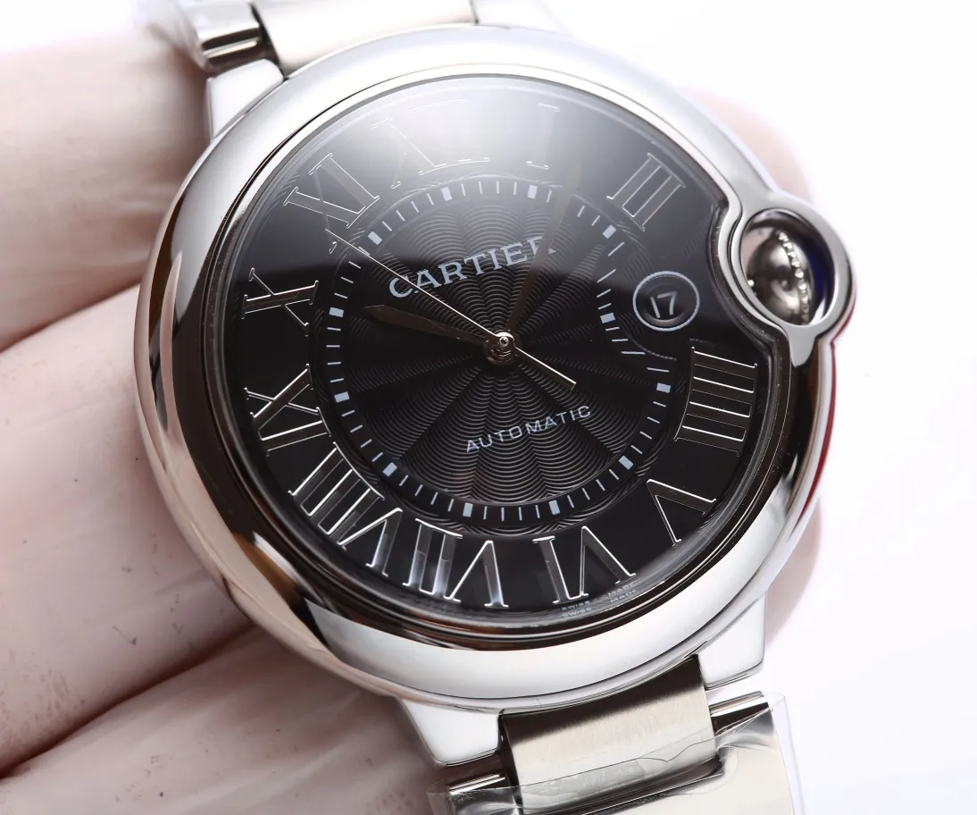 【Customized all-in-one machine】💰1920! 【Top replica】💰3300! Cartier’s latest version 42mm blue balloon men’s watch! The heat is coming! Top quality polishing! Original blue spinel crown! The curvature of the case and the crescent shape are incomparable in texture! Perfect sapphire fish eye bubble crystal mirror with crescent moon 🌙 opening! Multiple sets of combined shell covers are rigorous, delicate and detailed! 3 degrees strong waterproof! The exquisite watch strap is polished and has a great feel! Genuine burnt steel blue hands! Using Swiss 2824 movement (zero maintenance)! Worth having! One watch, one number and one tag, three numbers in one! Scan the QR code to find out the authentic product! Welcome to taste! (Focus on original new machines) Focus is an attitude, produced by JH!