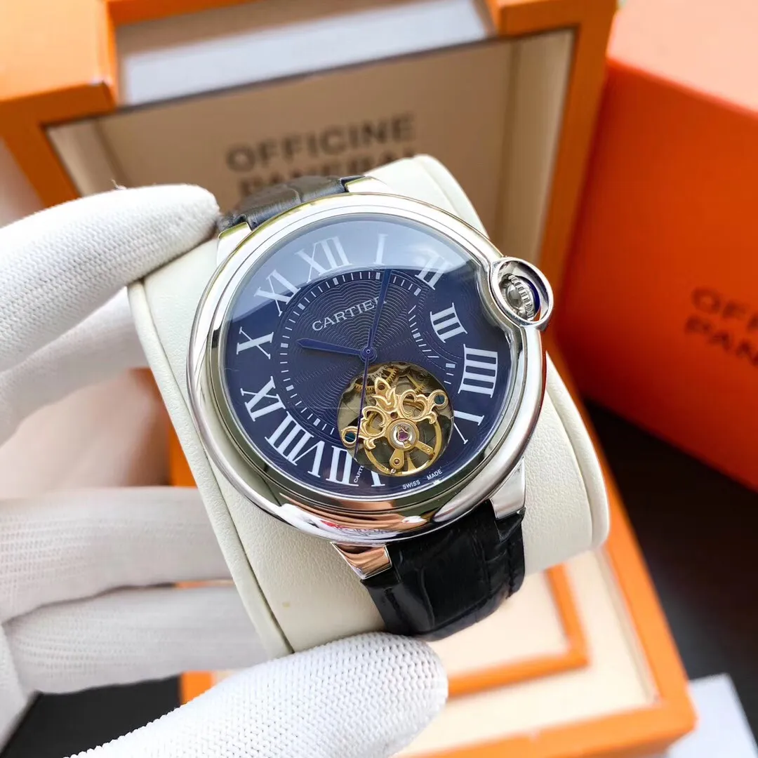 【Foreign trade import】💰1300! Cartier-Cartier ‼ ️Exquisite men's watch🌹🌹🌹Flywheel design, noble and gentlemanly style, excellent quality, hot selling all over the city. Using the top Swiss 2836 mechanical movement, top 316 fine steel case, imported calfskin strap, mineral super mirror, size 44/13🔥Top quality products are constantly produced🔥