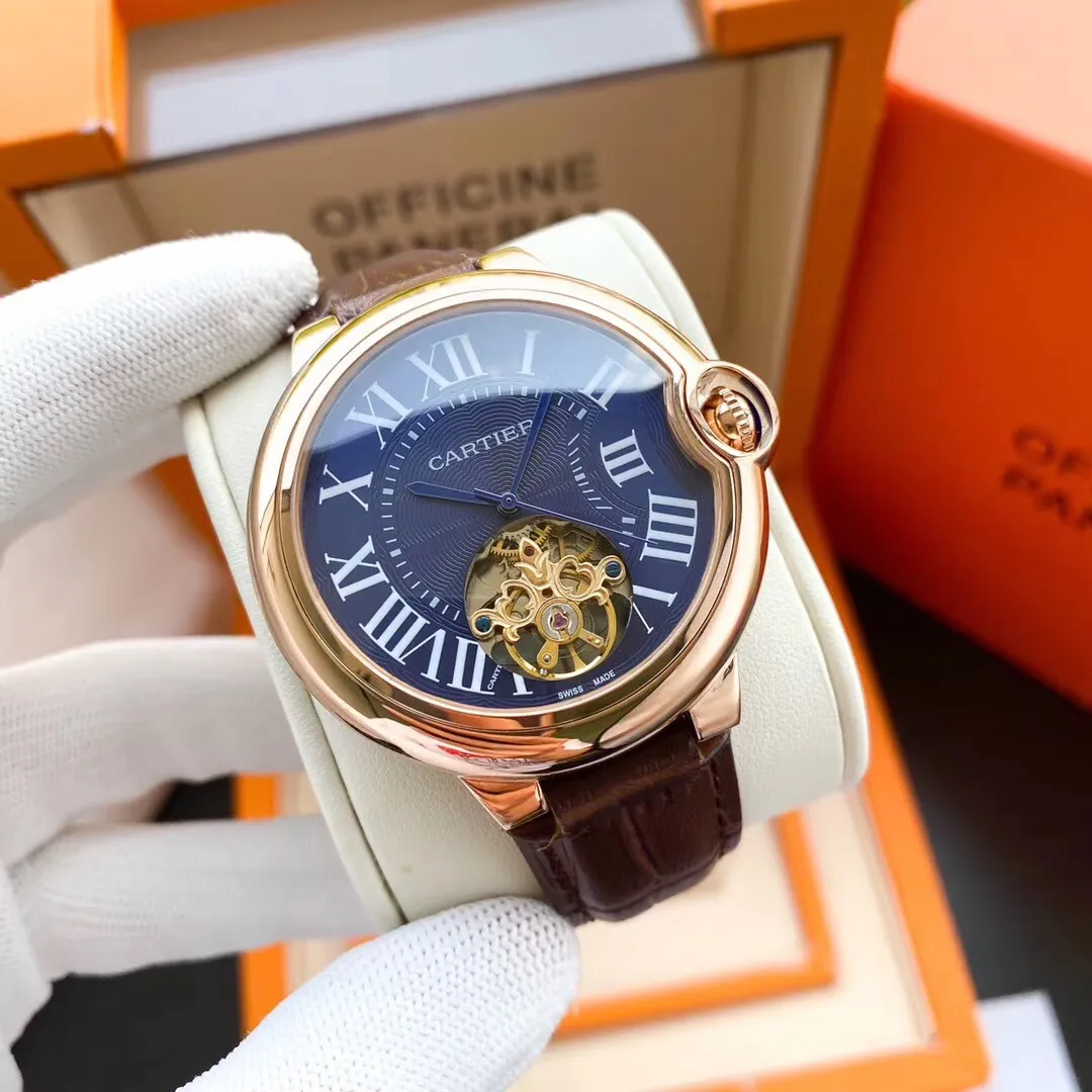 【Foreign trade import】💰1300! Cartier-Cartier ‼ ️Exquisite men's watch🌹🌹🌹Flywheel design, noble and gentlemanly style, excellent quality, hot selling all over the city. Using the top Swiss 2836 mechanical movement, top 316 fine steel case, imported calfskin strap, mineral super mirror, size 44/13🔥Top quality products are constantly produced🔥