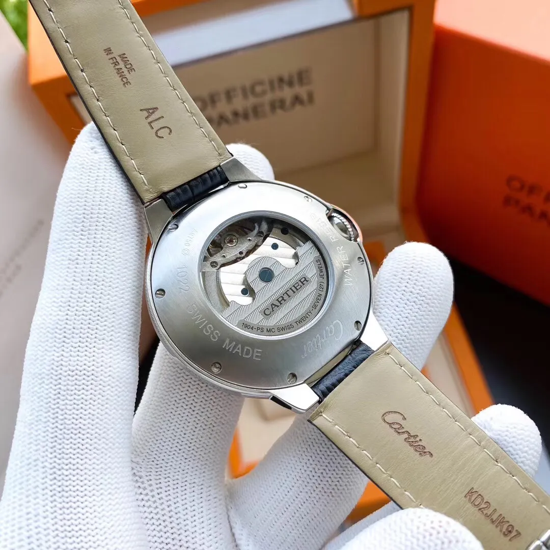 【Foreign trade import】💰1300! Cartier-Cartier ‼ ️Exquisite men's watch🌹🌹🌹Flywheel design, noble and gentlemanly style, excellent quality, hot selling all over the city. Using the top Swiss 2836 mechanical movement, top 316 fine steel case, imported calfskin strap, mineral super mirror, size 44/13🔥Top quality products are constantly produced🔥