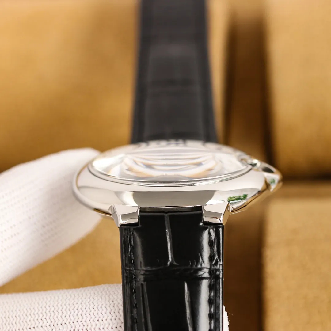 【Top replica】💰2500! Taiwan factory Cartier 🎈Blue Balloon series, built-in: Japanese Citizen 82S7 automatic mechanical movement (durable), water drop (fish eye bubble) sapphire glass mirror 🎈Unique three-dimensional design, five-digit small seconds seem to be suspended in the air on the dial, 🎈Highly waterproof, diameter 42mm, thickness 12mm.