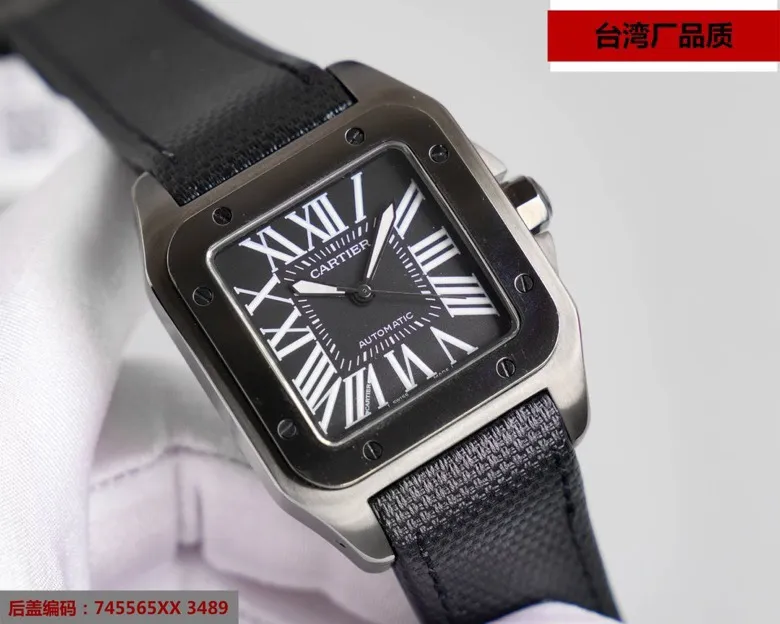 【Top replica】💰3500! It took a year to create the original model of Cartier Santos. It has been continuously improved and improved, and it has finally been shipped‼ ️The Taiwan factory has always been striving for excellence in work style and continuously launched sales champions one after another. The sales volume is miraculous. The imported "tapered" sapphire mirror ➕Taiwan factory exclusive shell case (100% waterproof) Brand: Cartier (men's favorite) Type: Santos series (sales champion) Strap: Genuine cowhide strap Shell case: Used 316L stainless steel to create "water chestnut, curvature, spring sand, stitching", all with the same craftsmanship as the genuine product It cannot be polished to achieve this effect. Mirror: imported "tapered" sapphire glass (never scratched). Movement: top Swiss 7750 mechanical movement (zero repair). Size: diameter 42MM, thickness 11MM. Waterproof ring: all are made of the same color as the original. "Yellow" is not the black of other versions on the market. ⚠️Please look for the exclusive quality.