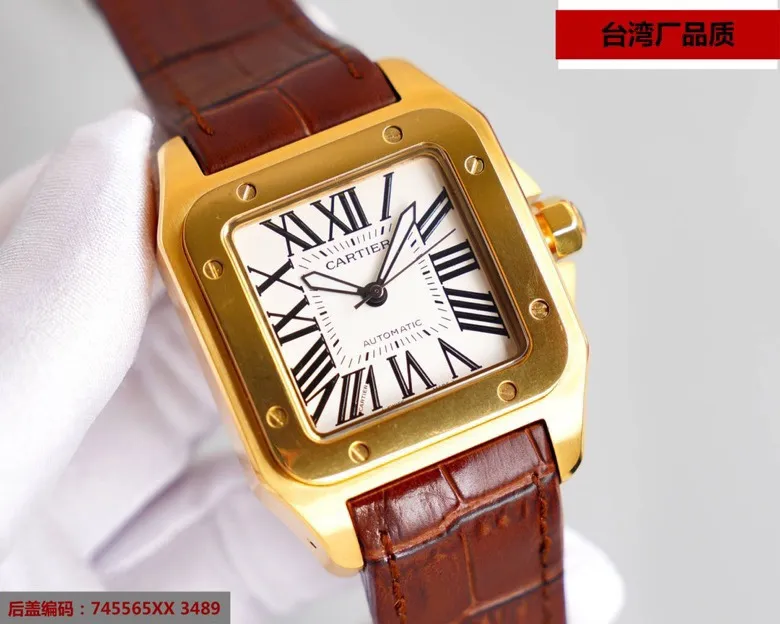 【Top replica】💰3500! It took a year to create the original model of Cartier Santos. It has been continuously improved and improved, and it has finally been shipped‼ ️The Taiwan factory has always been striving for excellence in work style and continuously launched sales champions one after another. The sales volume is miraculous. The imported "tapered" sapphire mirror ➕Taiwan factory exclusive shell case (100% waterproof) Brand: Cartier (men's favorite) Type: Santos series (sales champion) Strap: Genuine cowhide strap Shell case: Used 316L stainless steel to create "water chestnut, curvature, spring sand, stitching", all with the same craftsmanship as the genuine product It cannot be polished to achieve this effect. Mirror: imported "tapered" sapphire glass (never scratched). Movement: top Swiss 7750 mechanical movement (zero repair). Size: diameter 42MM, thickness 11MM. Waterproof ring: all are made of the same color as the original. "Yellow" is not the black of other versions on the market. ⚠️Please look for the exclusive quality.