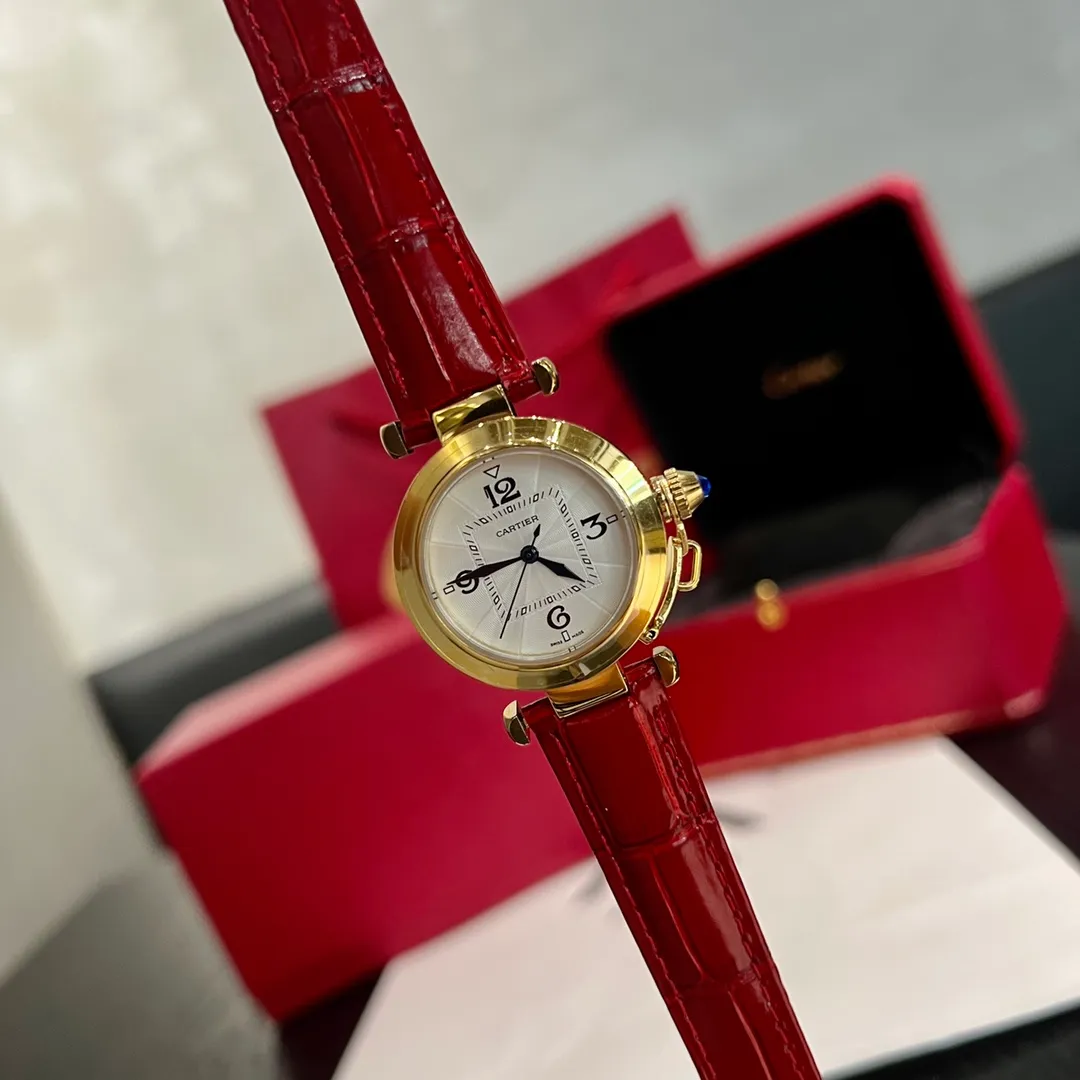 【High-end replica】💰1300! PASHADECARTIER Cartier Pasha series of watches, with a circle within a square, 35mm model, imported Swiss quartz movement, 316L stainless steel case, Italian calfskin strap, hardened steel blue luminous hands, very suitable for every woman!