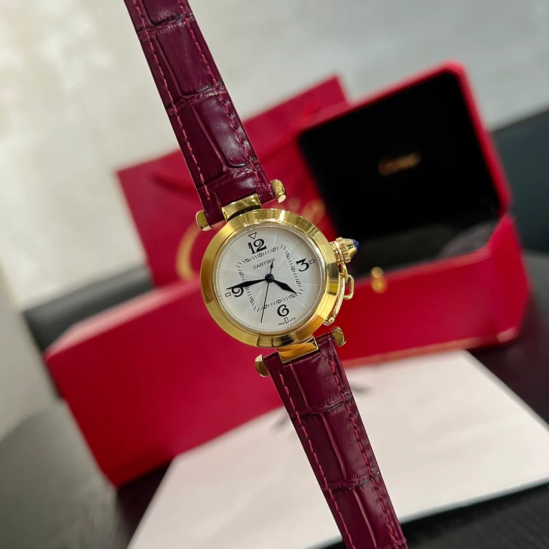 【High-end replica】💰1300! PASHADECARTIER Cartier Pasha series of watches, with a circle within a square, 35mm model, imported Swiss quartz movement, 316L stainless steel case, Italian calfskin strap, hardened steel blue luminous hands, very suitable for every woman!