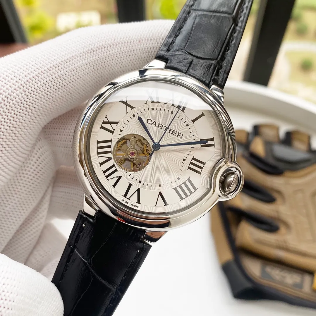 【High-end replica】💰1440! Cartier's premium men's watch features a striking three-hand design, superb craftsmanship, originality, nobility and gentlemanly style. Using fully automatic imported Citizen 8215 mechanical movement, top-grade 316 stainless steel case and strap, mineral super mirror, size 46*13