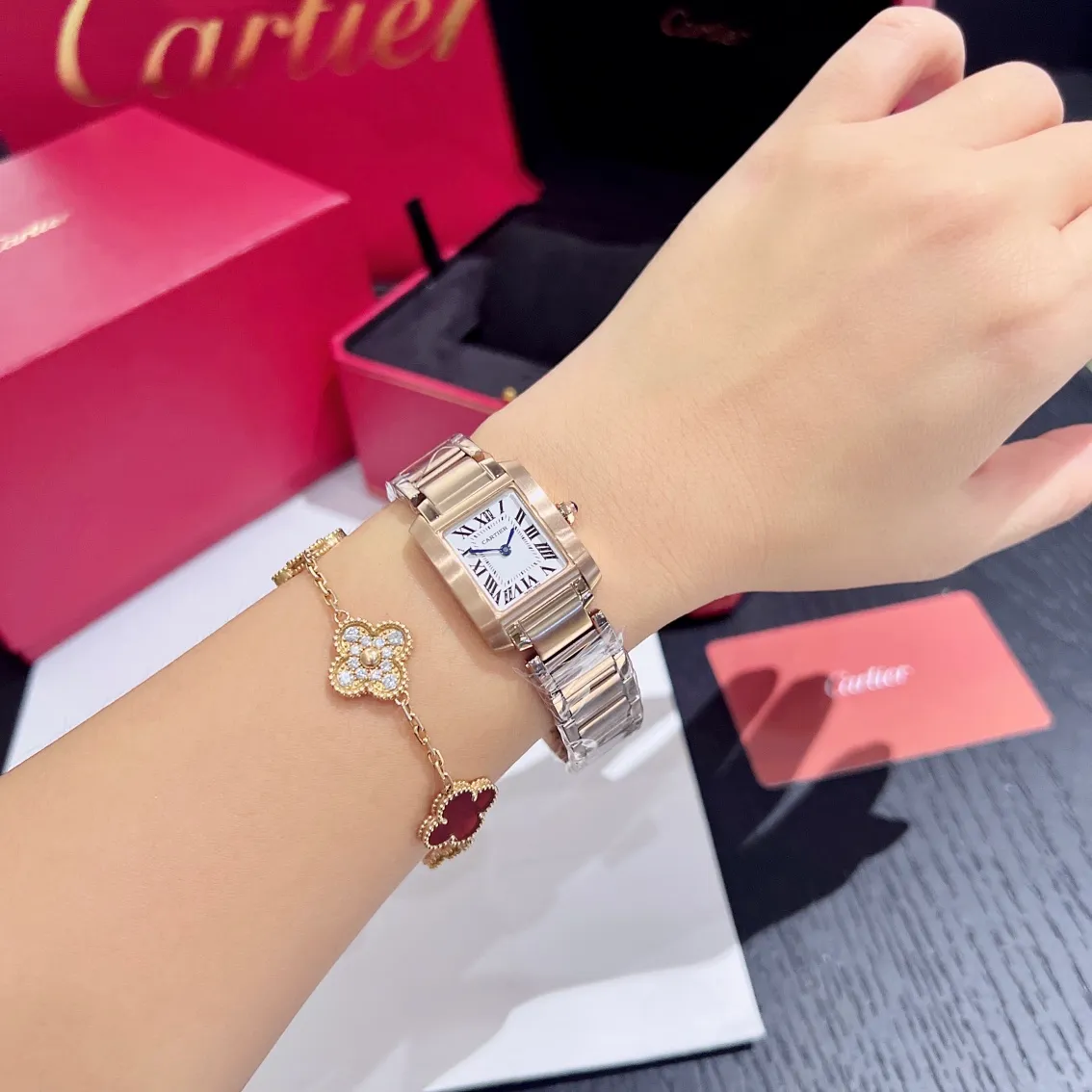 [High-end replica] 💰1160 each! Cartier French Tank Series TankFrancaise, Swiss quartz movement, 316L stainless steel case bracelet, sapphire mirror, sapphire bead crown, medium size: width 27mm, length 32mm, small size: width 21.2mm, length 25.7mm