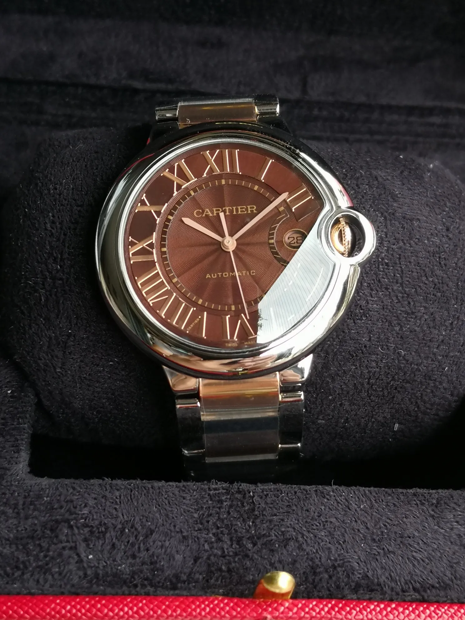 【High-end replica】💰1080! Top replica 💰Private chat! Cartier Blue Balloon series watch (guilloché dial, 2824-2 fully automatic machine, 42 mm), pays tribute to the retrograde, God bless the world! This picture was taken as a top-notch replica!