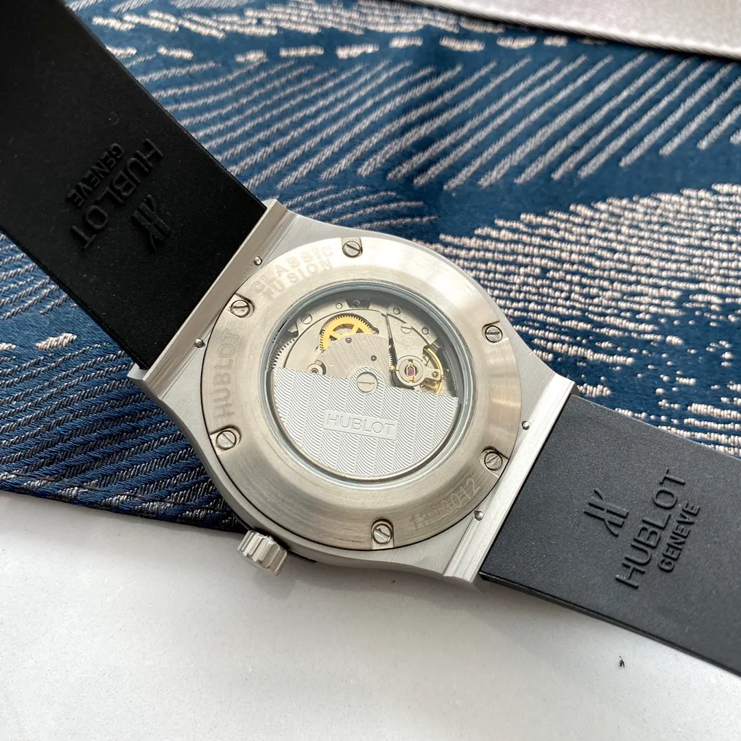 【Foreign trade import】💰1280! Hublot's premium men's watch has a classic three-hand design, noble atmosphere, gentlemanly style, excellent quality, and is a hot seller all over the city. It adopts fully automatic mechanical movement, top-grade 316 stainless steel case, imported calfskin strap, mineral super mirror, size 44*13, welcome to reprint!