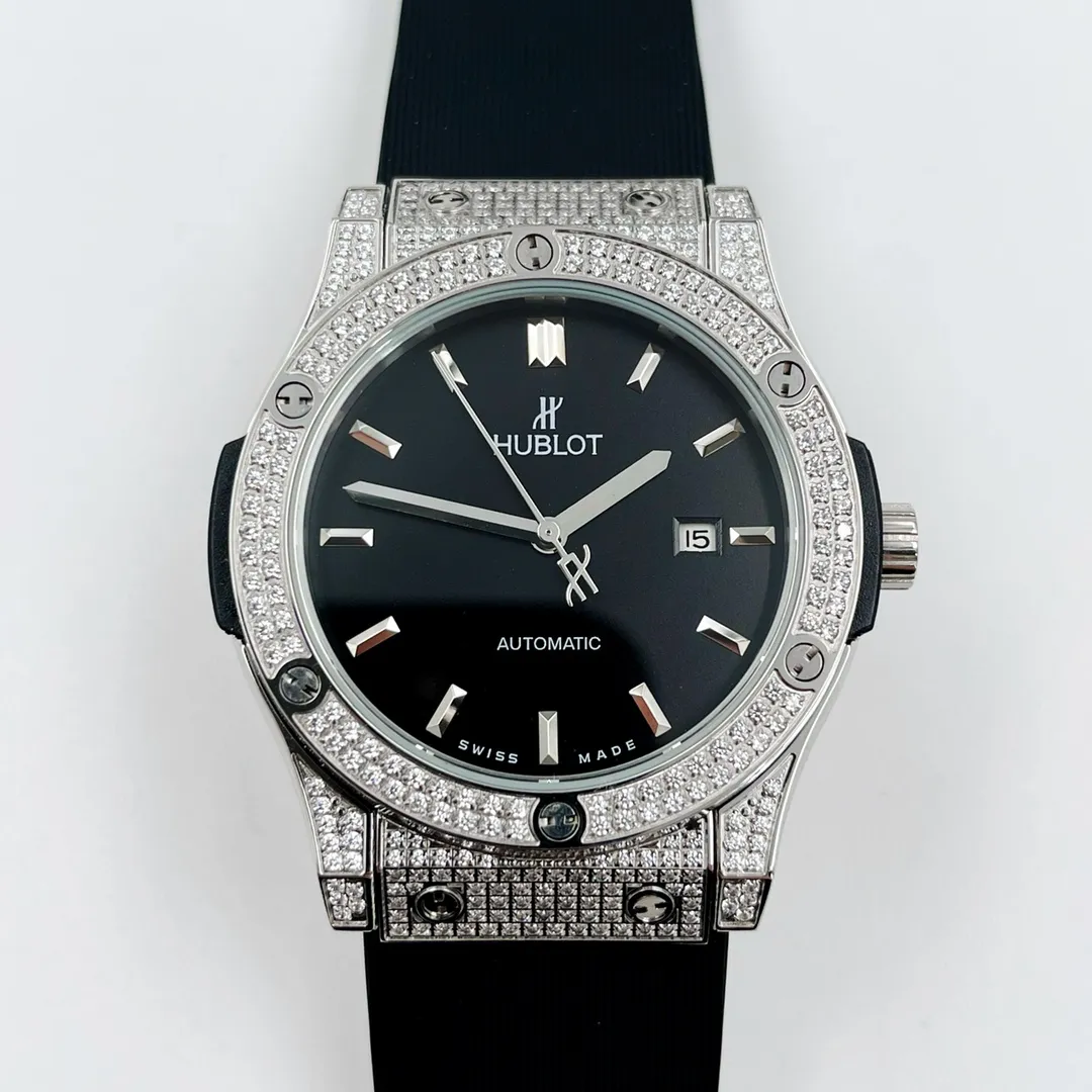 【High-end replica】💰1360! Hublot-HUBLOT Hublot Golden Classic Fusion Series Built-in fully automatic mechanical movement Premium men's watch The mirror is made of thickened tempered glass The case is made of 316l stainless steel The imported rubber strap with original folding snap buckle is easy to wear The case size is 42 mm in diameter and 11.7 mm in thickness The classic design is fashionable, simple and elegant