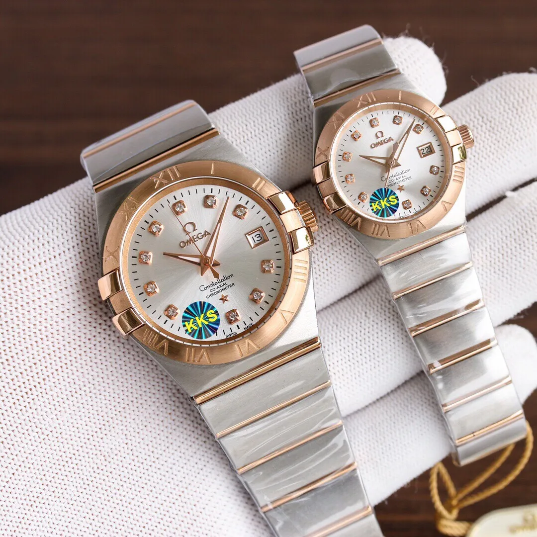 [Customized all-in-one machine] 💰1920 each! Omega's new upgraded version will arrive in 2022. The revised quality is exclusively customized. The 8500 movement is specially designed. The real-shot classic style is eternal. Omega Omega couple watch, double eagle constellation series. The men's model is equipped with imported 8215 movement machinery (zero repair). The female model is equipped with imported Seiko NH05 movement machinery (zero repair)...Swiss quality 100% super waterproof luminous sapphire glass back design, size male 38mmx10.5, Female 27mmx10.5, three-level waterproof, you can swim with confidence 🏊 The appearance is the same as the inside, unique! Create market-friendly prices! Welcome to forward and order! Please certify the exclusive KKS details. The KKS exclusive quality code is 80456374. Welcome to compare the quality.