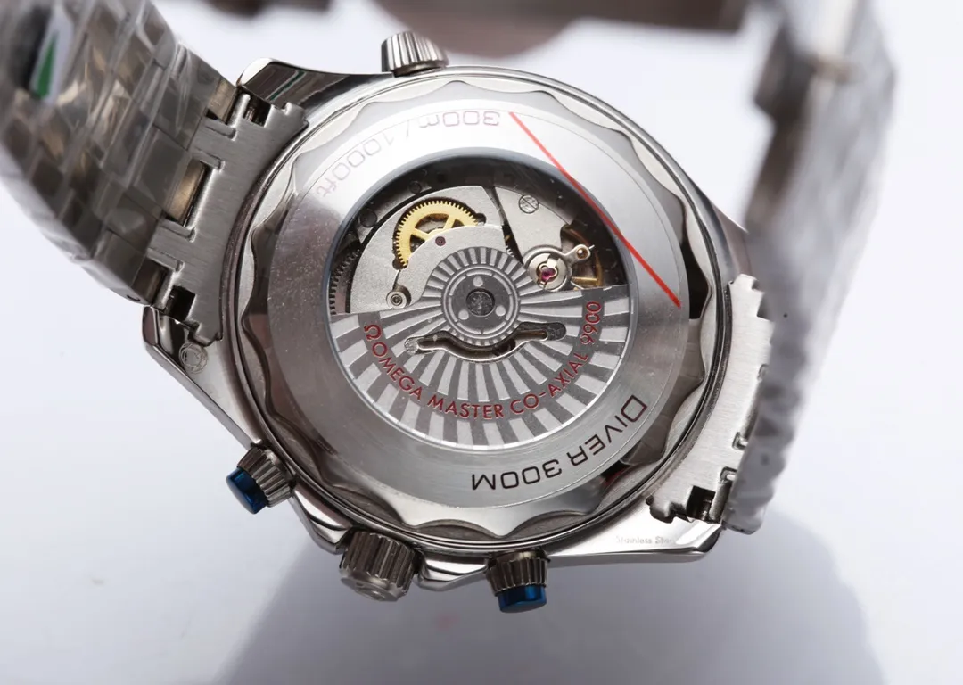 【High-end replica】💰1440! [Strong hot model👴🏻Steel men] The top quality upgrade of major manufacturers in 2022, the new Omega Seamaster series 300-meter multi-functional 5-pin design diving watch has arrived🎉Feedback is coming! Always adhering to practical value, there is no best, only better upgrade concepts to reach the top again! [Movement] Equipped with a brand new automatic mechanical movement, original transparent bottom design, 0️⃣ repair, accurate running time, strong practicality [Case] ​​Made of 316L stainless steel case, equipped with the only original ceramic one-way rotating timing ring in its class. The exclusive version is consistent with the original ceramic ring. 🆚Wear-resistant, anti-scratch⚙️High quality [Mirror high-definition reinforced coating, anti-scratch and anti-wear mirror. [Bracelet] 316 fine steel nine-bead bracelet, equipped with the only original push-pull adjustable clasp in its class. The dial adopts two-color ice blue luminous synchronization