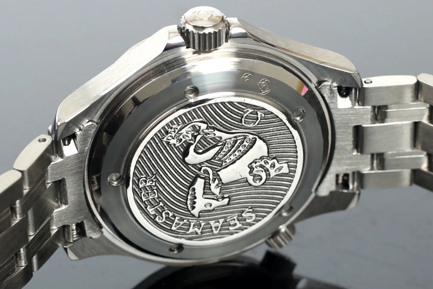 [Foreign trade import] 💰970 Omega fully automatic mechanical men's watch, fashionable and thin, comes with original belt, steel belt belt can be replaced at will. Imported Citizen, zero repair, size 40/9.8mm, equipped with original imported Citizen 8215 new machine, accurate travel time, stable movement! Scratch-proof sapphire mirror, 316L stainless steel case and strap, deeply waterproof, giving you a different wearing feeling