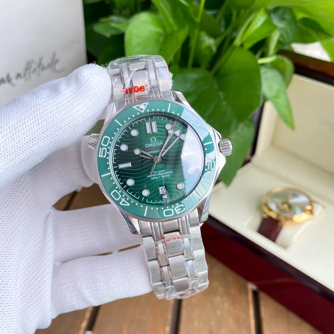 【Foreign trade import】💰1160! OMEGA-OMEGA🏅🏅 Type: Men's watch🎉🎉 Case: Top version 316 stainless steel L Strap: 316L stainless steel strap Movement: 8215 Citizen mechanical movement ⚙️ Mirror: High-end double-push Sapphire mirror glass Size: 40mm in diameter, 11mm thick ⭐"Original single molded pin buckle, ice blue luminous, steel belt buckle can be fine-tuned Calendar disk color official website synchronization ”⭐ 🍷Exquisite inheritance of real effects, quality guaranteed! ‼ ️The elegant style instantly enhances the charm of men and is a symbol of taste and noble life!