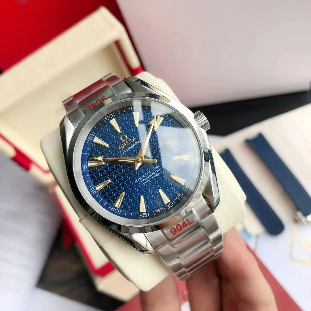 【Customized all-in-one machine】💰1720! Omega Seamaster 150-meter watch [Ocean charm, classic hot model] The classic and timeless design is very characteristic of the Omega brand [Movement] Equipped with the imported brand new Citizen 9015 all-in-one automatic mechanical movement, accurate and durable, highly recognized by watch friends [Case] 316L stainless steel case, modified and beautiful body, original consistent 41.5mm diameter, curved dial, depth waterproof to 200 meters [Bracelet] imported fine steel strap Equipped with the original folding clasp of the same material, the details are synchronized with the original product ⚠️Please look for the exclusive quality produced by GD