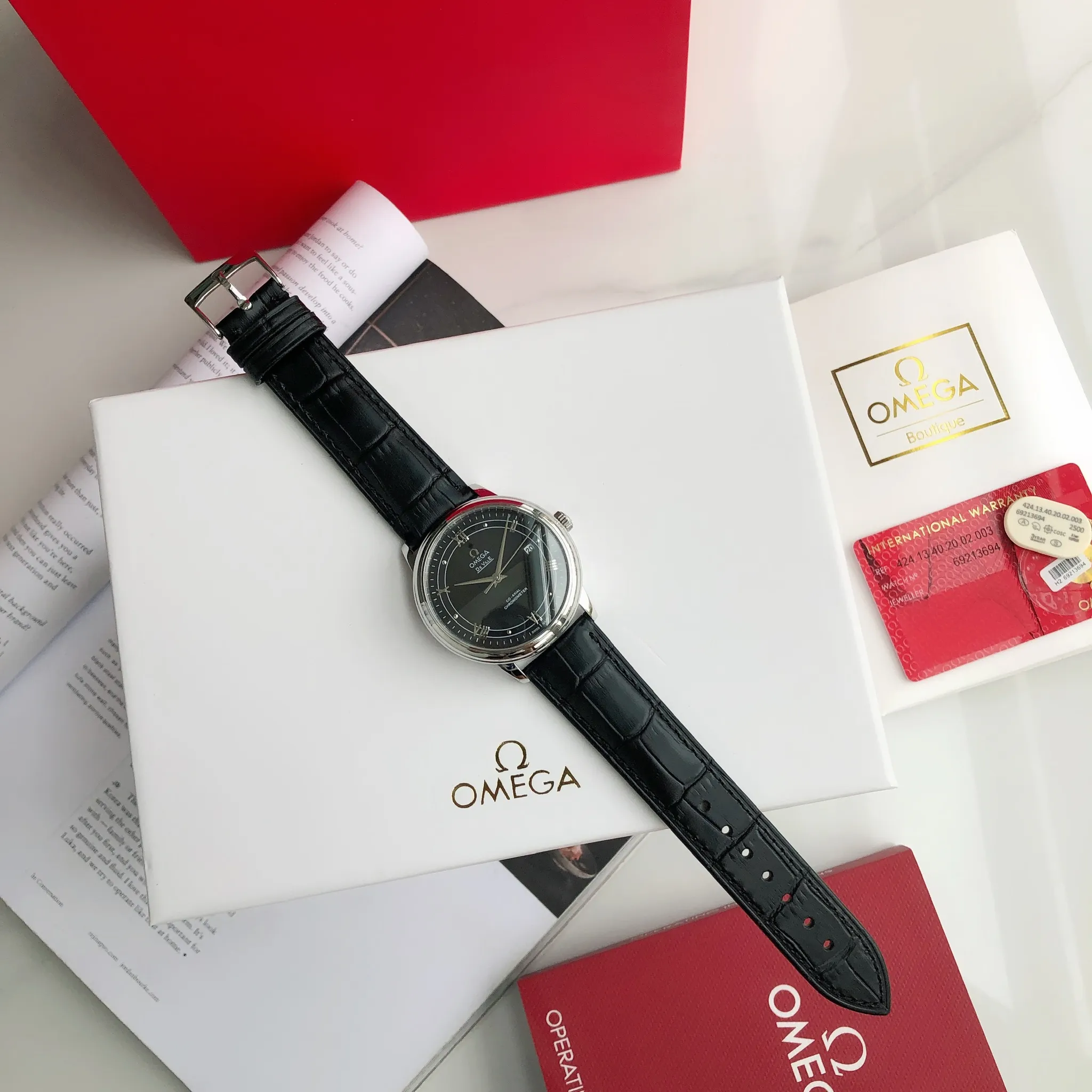 【High-end replica】💰1160! 【Customized all-in-one machine】💰1720! 2023 upgraded blockbuster model - Omega Butterfly De Ville series men's watch [Casual, simple and classic hot model] After the De Ville series was discontinued last year, the factory persisted in adhering to the concept of providing better prices and being more people-friendly. It spent nearly a year strictly controlling and selecting high-quality suppliers of various accessories. Thanks to the strong support of a replica factory, it has worked hard to create today's upgraded and high-quality products at the same price‼ ️ This upgrade uses the same-level lettering from a certain factory, corrects the original synchronous stretch clasp, and passes the factory damage test to ensure excellent quality [Movement] Equipped with zero repair 💯 Brand new Citizen 9015 all-in-one automatic mechanical movement, precise travel time and long-lasting, highly recognized by watch friends [Case] 316L stainless steel case, modified and beautiful body The bottom cover is embossed according to the original synchronized track text. The 39.5mm shell size adheres to the same original details. Curved dial. 100-meter depth waterproof. Scratch-resistant sapphire mirror. [Bracelet] Use 316L stainless steel bracelet with original folding stretch buckle of the same material or calfskin strap. This picture is a real shot of a customized all-in-one machine!