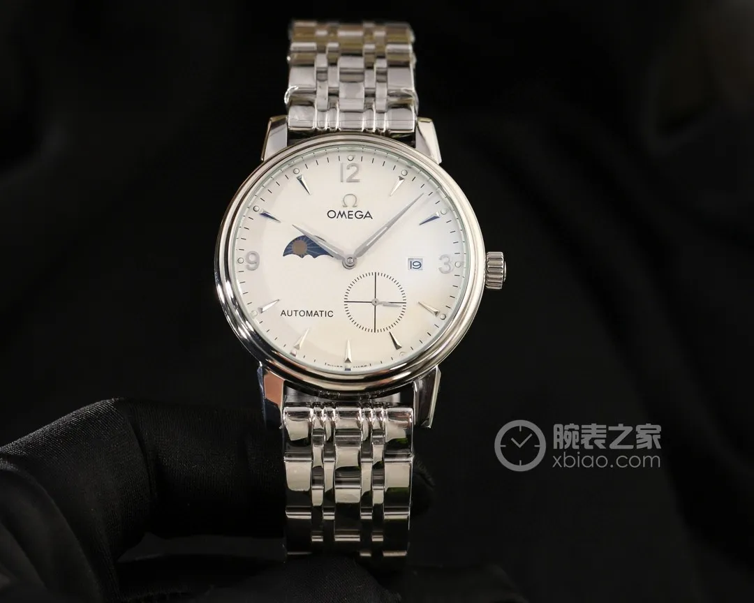【Foreign trade import】💰1300! Omega (top quality, outstanding debut) 🎉🎉 [Type]: Boutique men's watch (top), exquisite quality [Strap]: Genuine leather/316L stainless steel strap (durable) [Movement]: Top mechanical movement (stable) [Material]: Mineral super strong mirror (wear-resistant) Exquisite quality, generous style, excellent temperament, wise and exclusive [Size]: 42mm diameter, 12mm thick, hot sale! Welcome to reprint!