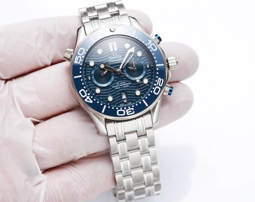 【High-end replica】💰1440! [Strong hot model👴🏻Steel men] The top quality upgrade of major manufacturers in 2022, the new Omega Seamaster series 300-meter multi-functional 5-pin design diving watch has arrived🎉Feedback is coming! Always adhering to practical value, there is no best, only better upgrade concepts to reach the top again! [Movement] Equipped with a brand new automatic mechanical movement, original transparent bottom design, 0️⃣ repair, accurate running time, strong practicality [Case] ​​Made of 316L stainless steel case, equipped with the only original ceramic one-way rotating timing ring in its class. The exclusive version is consistent with the original ceramic ring. 🆚Wear-resistant, anti-scratch⚙️High quality [Mirror high-definition reinforced coating, anti-scratch and anti-wear mirror. [Bracelet] 316 fine steel nine-bead bracelet, equipped with the only original push-pull adjustable clasp in its class. The dial adopts two-color ice blue luminous synchronization