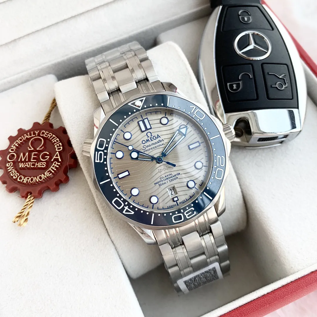 【Foreign trade import】💰1160! Omega - OMEGA🎉🎉🎉Seamaster series men's watch imported rubber strap. It is made with all the effort. It has a fully automatic mechanical movement. It has a practical and strong 316L stainless steel case. The original synchronous shell curvature [bracelet] adopts an imported rubber strap that is comfortable and durable. The stainless steel strap achieves eternity. Appreciate the Omega Master watch.