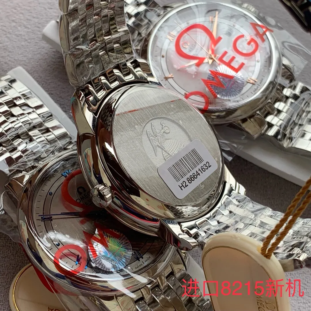 【High-end replica】💰960! 【Top replica】💰1840! Omega Die Flying Series Movement: Purely imported Citizen 8215 new machine from Japan Case material: 316L stainless steel CNC engraving Ultra-precision Waterproof depth 100 meters🏊‍♀️🏊🏊 Literal: The latest version of the De Ville orbit dial, the pins are butt welded and inlaid with the same process as genuine products (the first in the industry) Diameter: 39.5*9.7mm (the only one on the market that is consistent with the genuine products) Product grade: Super A Glass: Imported sapphire glass (0 difference in exposure and transparency compared to the original) Belt: Genuine American alligator leather strap (black/brown): 316L steel professionally polished by top masters/gloss/roundness/comfort/same quality as genuine Buttons: Original easy-to-tie pin buckle Bottom cover: Brushed process ➕The fineness of the embossed LOGO can be magnified and refined.