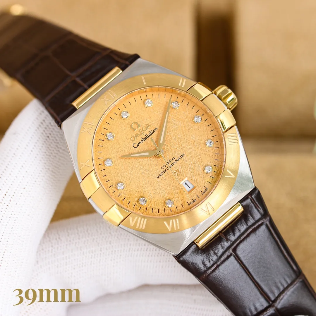 【Customized all-in-one machine】💰1720! Omega fifth generation constellation series! Brand new original size 39MM watch! Fully automatic imported Citizen mechanical movement, a hot-selling item in 2024‼ ️ [Movement] The original imported 9015 all-in-one movement, the see-through bottom movement can be seen at a glance, perfectly presented [Case] ​​316L stainless steel case, made by exclusive CNC technology, with arched double-dived sapphire mirror, clear text lines and well-proportioned checkered pattern, three-degree waterproof, watch diameter 39/11mm [Bracelet] Imported rubber tape from Italy with original folding clasp, please pay attention to the details