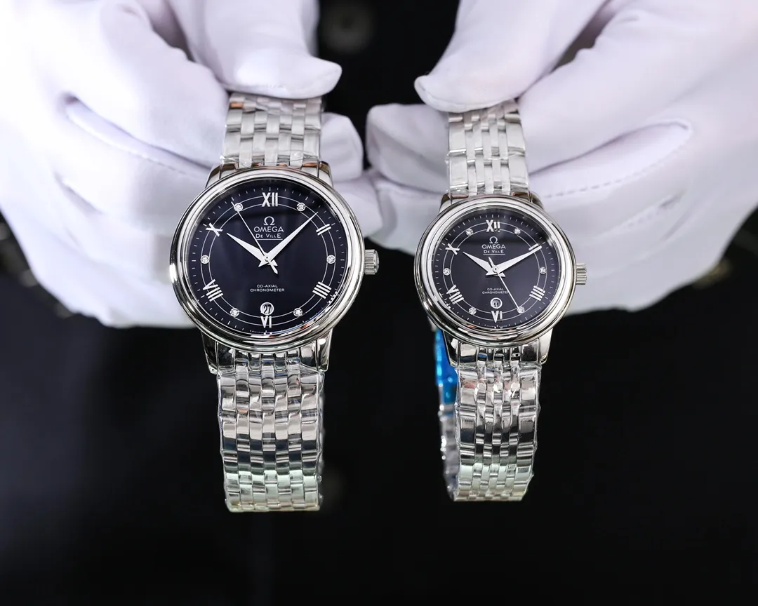 【Foreign Trade Import】💰740 each! Omega (De Ville Series) Type: Boutique Couple's Watch (Top) [Best Companion] Strap: 316L stainless steel strap Movement: Japanese quartz movement (accurate) from original import Material: Coated mineral mirror (scratch-resistant) Top-notch creation, noble and harmonious, atmospheric style, top quality, both owned Size: Men's diameter 40mm thick 8mm, women's diameter 32mm thick 8mm jointly launched! Welcome to reprint!