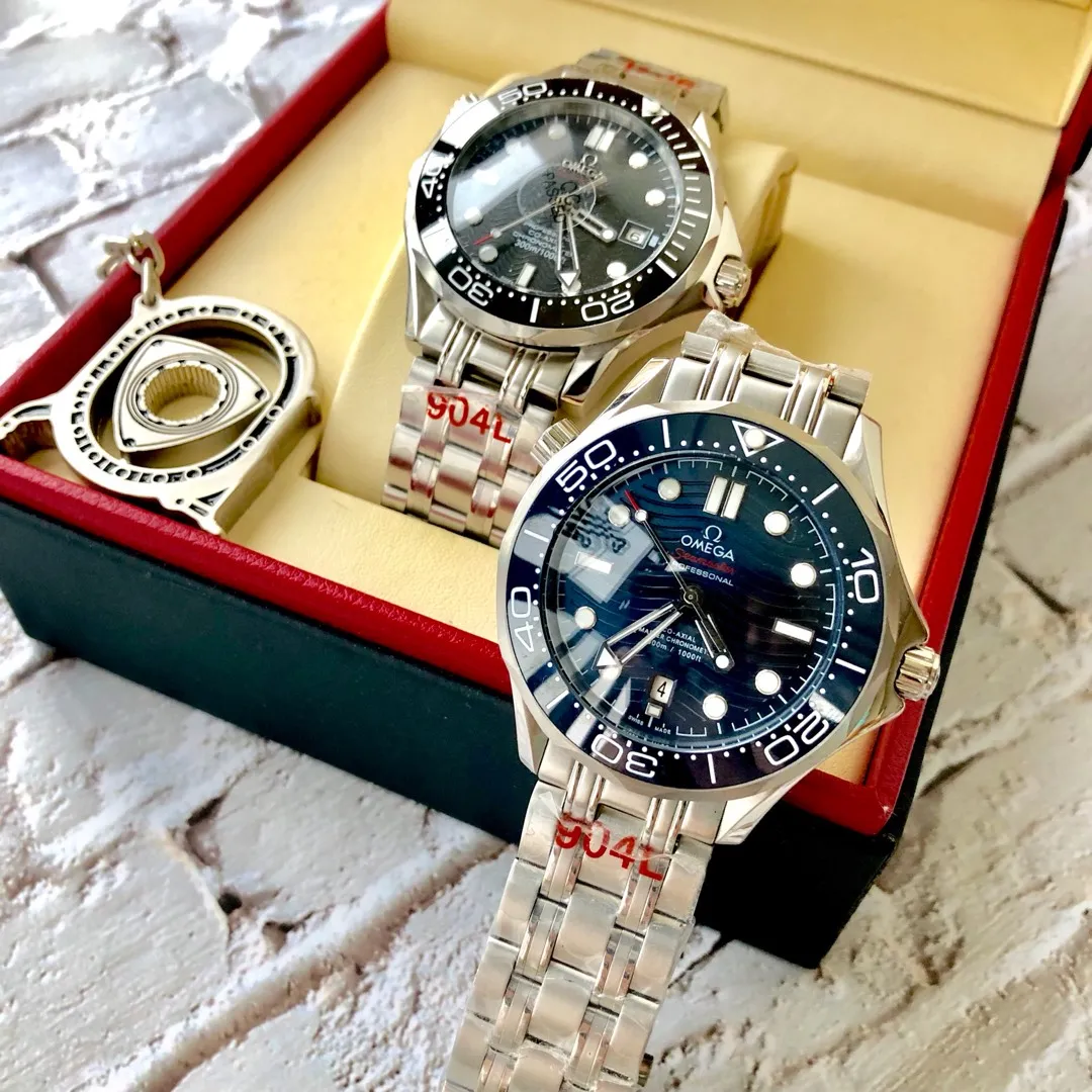 【High-end replica】💰1160! Omega Seamaster series ceramic rings are produced with strict and consistent details. 🇨🇳Original synchronization, the same size of 42mm, equipped with fully automatic imported machinery, can be installed with Citizen movements, and the mystery is optional. ✈️On the occasion of the 25th anniversary of the advent of diving watches, the new classic Seamaster series 300-meter diving watch was born against this background. This watch produced by Qiao Qiao really innovates and changes the brand's Haima series from the inside out.