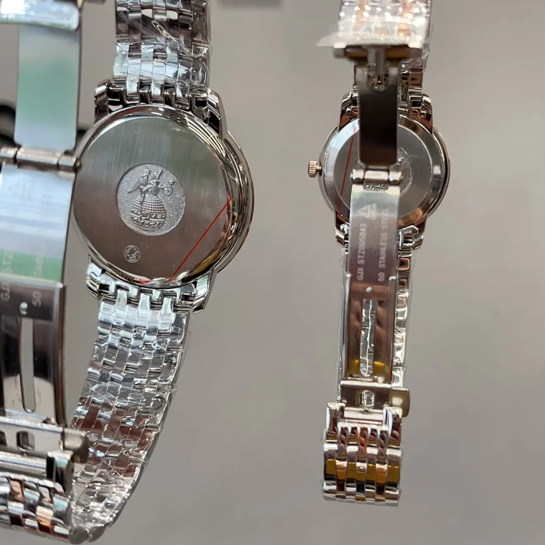 [High-end replica] 💰1160 each! Taiwan factory with red packaging gift bag Omega Butterfly Quartz series watch, women's size 27.4mm, men's 39mm, imported Swiss quartz movement, 316 stainless steel case, anti-scratch glass, unique mother-of-pearl dial, each piece of pattern is unique. Dazzling, quiet, calm and elegant, it must be a high-quality product