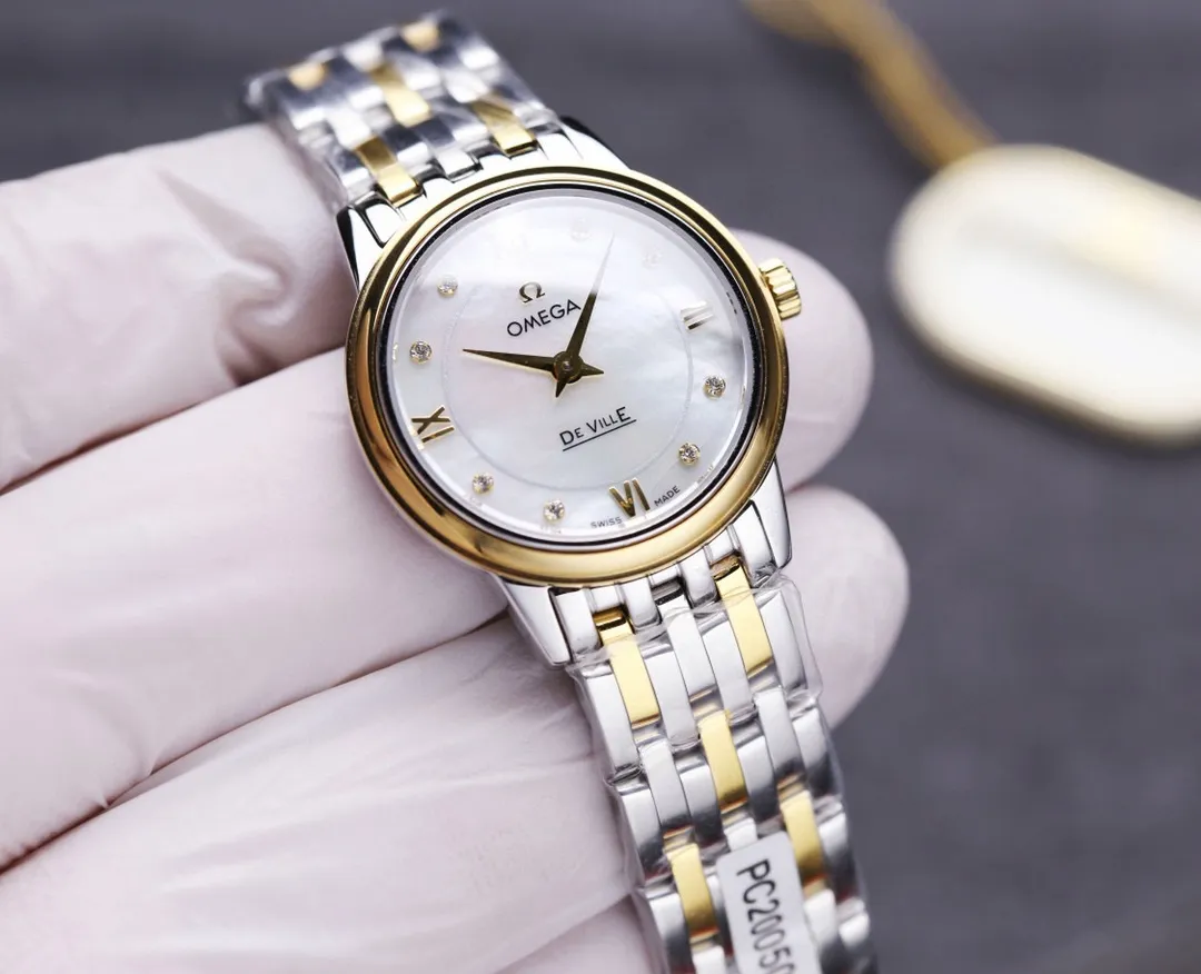 【High-end replica】💰1520! Produced by the Taiwan factory: Omega Butterfly Lady Watch (This product has been strictly tested for waterproof pressure and is waterproof up to 120 meters🏊) ⚠️This model is shipped in the form of three codes in one. Returns and exchanges are all in three codes in one. Hope you understand!  Omega-OMEGA Butterfly Series Imported Swiss Quartz - Accurate Travel Time Swiss Quartz Women's Watch 316L Stainless Steel Perfect Texture Original Stretch Buckle (Same as Counter) Imported Double Sapphire Crystal Mirror (anti-scratch and wear-resistant) [Three Sizes in One] is the highest version on the market Women's size: 27.4mm thick 8mm (focus on original new machines) Focus is an attitude, produced by JH!