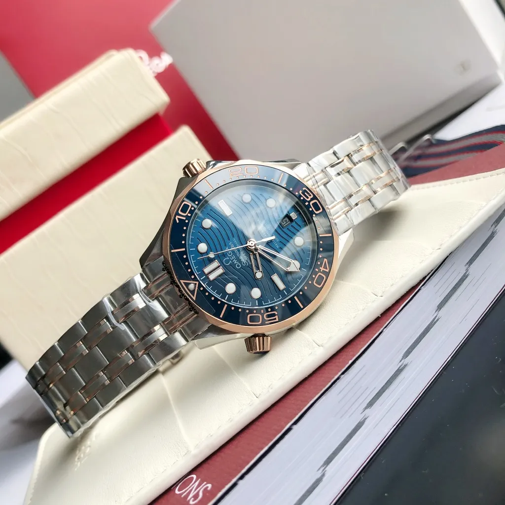【High-end replica】💰1160! 【Customized all-in-one machine】💰1720! [Top replica] Private chat! Omega Seamaster 2022 is the pinnacle of annual upgrades. The new Seamaster series 300-meter diving watch produced by GD has arrived. Feedback is coming! Always adhering to the practical value, there is no best, only better upgrade concept, bringing the entire series of Omega Seamaster watches with the new Citizen movement to the top again! [Movement] Equipped with 💯 brand new Japanese original Citizen 8215 automatic mechanical movement, original see-through design, 0️⃣repair, accurate running time, strong practicality [Case] Made of 316L stainless steel case, equipped with the only original ceramic one-way rotating chronograph ring in its class [Bracelet] 316 stainless steel five-bead bracelet, equipped with the only original push-pull adjustable clasp in its class. The steel belt model comes with an original woven cloth strap, buy one get one free, the best value in its class ⚠️Please look for GD exclusive details and quality