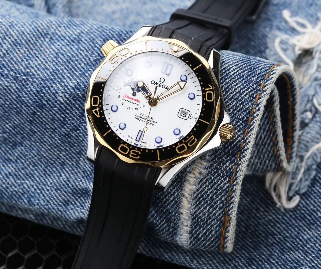 【High-end replica】💰1720! OMEGA’s latest launch is the Seamaster, super luminous, and 9-digit true moon phase. It adopts an imported fully automatic mechanical movement to achieve zero repairs, can store power for over 48 hours, and is waterproof to a depth of up to 50 meters. [Case]: 316 fine steel (high quality workmanship) [Strap]: Imported tape/top 316 fine steel [Movement]: Imported Citizen 8215 fully automatic mechanical movement (stable running time) [Glass]: Advanced strengthened coated mirror [Size]: Diameter 41mm, thickness 13mm