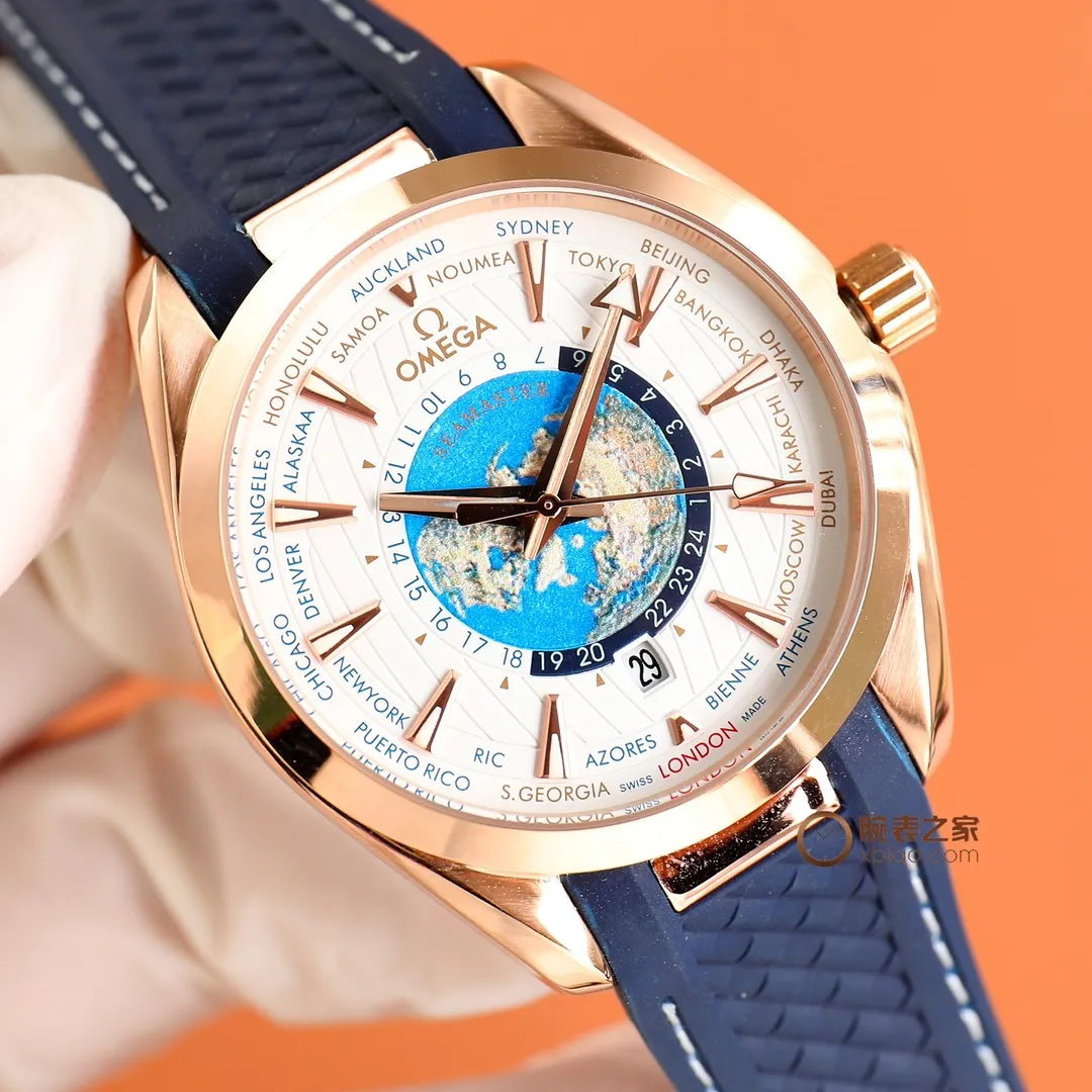 【Customized all-in-one machine】💰1720! The Omega Seamaster Aqua Terra world time watch has become popular all over the world since its launch! The new Aqua Terra world time watch launched this year continues the exquisite craftsmanship and exquisite details of the previous model, and incorporates more advanced watchmaking technology. For watch fans who are keen on watch design, every detail of this watch is made by a famous factory. It is made of Aqua Terra style stainless steel, polished and brushed. The blue rubber strap continues the consistent design style of the Aqua Terra series. Sales have always been leading - the 150-meter series - with the launch of a new single product - breaking through the theme again: [Classic hot model to create greater glory] Brand: Omega (distinguished quality) Return of the ultimate product) Hot model type: Fine men's watch (high quality) [Haima 150 series] 316 stainless steel strap: Material: Mineral super strong sapphire mirror (wear-resistant) embossed essence, vast and majestic, unique ingenuity, wrist treasure size: 40mm in diameter, 10mm thick, hot sale! Welcome to reprint🔥Top products, high quality products constantly🔥