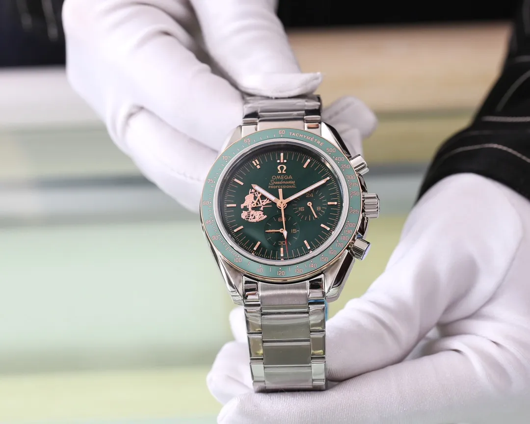 【Foreign Trade Import】💰1720! Omega (top quality, outstanding debut) 🎉🎉 [Type]: Boutique men's watch (top grade) exquisite [Strap]: 316L stainless steel strap (durable) [Movement]: Imported VK quartz movement (precise) [Material]: Mineral super strong mirror (wear-resistant) Exquisite quality Generous style Excellent temperament Wisdom and exclusivity [Size]: 42mm diameter, 12mm thick, hot sale on the market! Welcome to reprint!