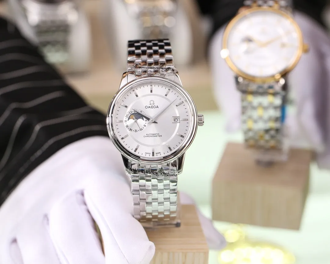 【Foreign trade import】💰1180! Omega (excellent and wise work) simple design 🔥Type: Exquisite men's watch (more excellent) Best design 🔥Strap: Genuine leather strap (more comfortable) for real men to wear 🔥Movement: super top mechanical movement (more stable) 🔥Material: mineral super strong mirror (more wear-resistant) Smart style, strong sense of thickness, special design, return with honor Size: diameter 41mm, thickness 12mm Smart launch! Welcome to reprint!
