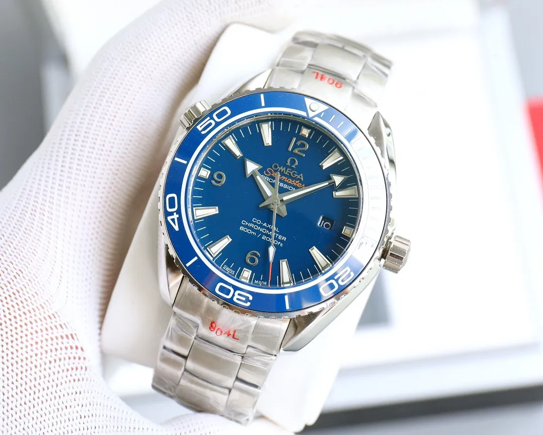 【High-end replica】💰1240! 【Customized all-in-one machine】💰1720! 【Top Replica】💰Private chat! In 2022, Omega officially strongly recommends the Planet Ocean 600-meter diving watch with exclusive quality on the entire network [Movement] Equipped with coaxial 8900 plywood, corrected movement 8900 restoration all-in-one machine [Buckle] The steel band adopts the original fine-tuning buckle [Glass] Anti-scratch and wear-resistant blue light glass [Case] ​​Made of 316L stainless steel case, equipped with the only one-way rotating ceramic ring in its class. Three degrees of waterproof, watch diameter 43.5mm×13mm