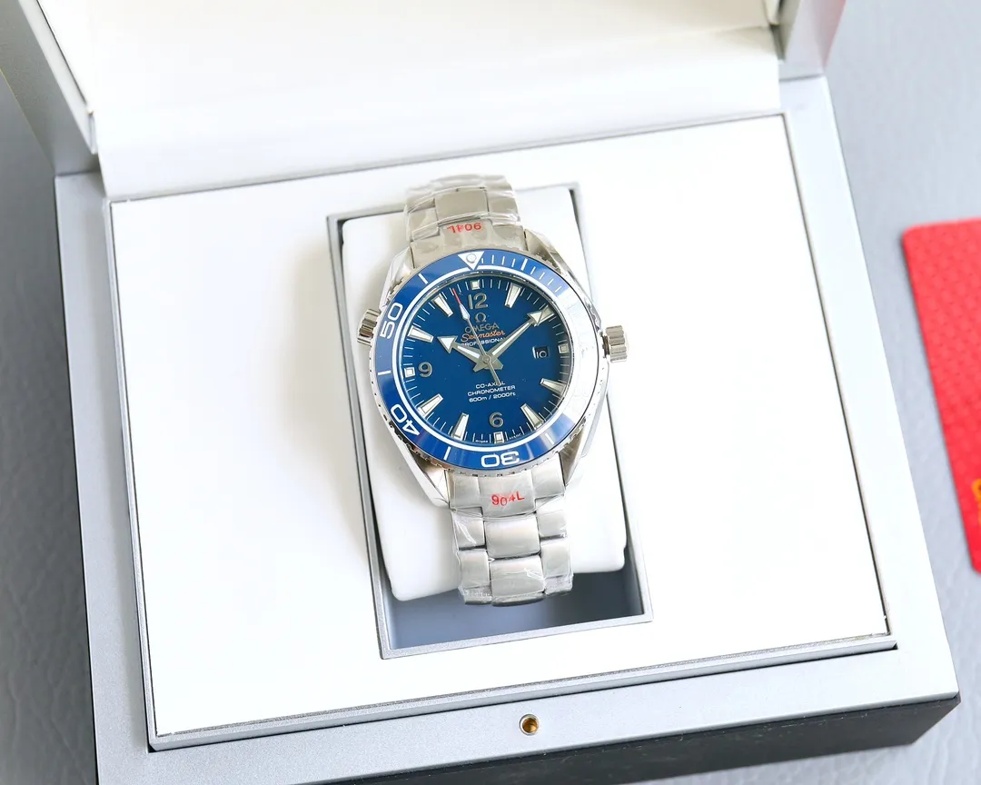 【High-end replica】💰1240! 【Customized all-in-one machine】💰1720! 【Top Replica】💰Private chat! In 2022, Omega officially strongly recommends the Planet Ocean 600-meter diving watch with exclusive quality on the entire network [Movement] Equipped with coaxial 8900 plywood, corrected movement 8900 restoration all-in-one machine [Buckle] The steel band adopts the original fine-tuning buckle [Glass] Anti-scratch and wear-resistant blue light glass [Case] ​​Made of 316L stainless steel case, equipped with the only one-way rotating ceramic ring in its class. Three degrees of waterproof, watch diameter 43.5mm×13mm