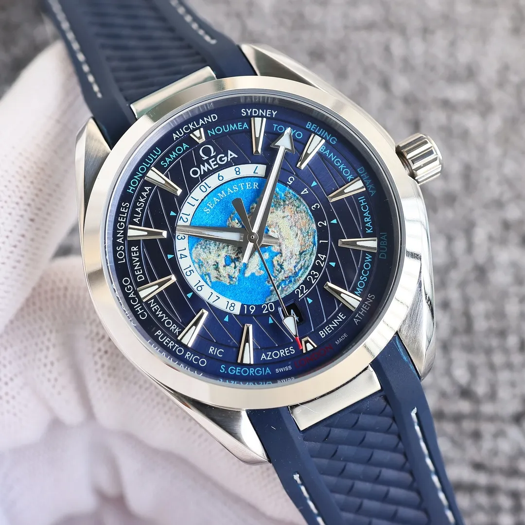 【High-end replica】💰1240! 【Customized all-in-one machine】💰1720! The Omega Seamaster Aqua Terra world time watch has become popular all over the world since its launch! The new Aqua Terra world time watch launched this year continues the exquisite craftsmanship and exquisite details of the previous model, and incorporates more advanced watchmaking technology. For watch fans who are keen on watch design, every detail of this watch is made by a famous factory. It is made of Aqua Terra style stainless steel, polished and brushed. The blue rubber strap continues the consistent design style of the Aqua Terra series. Sales have always been leading - the 150-meter series - with the launch of a new single product - breaking through the theme again: [Classic hot model to create greater glory] Brand: Omega (distinguished quality) Return of the ultimate product) Hot model type: Fine men's watch (high quality) [Seamaster 150 series] 316 stainless steel strap: Material: sapphire mirror (wear-resistant) embossed essence, vast and majestic, unique ingenuity, wrist treasure size: 40mm in diameter, 10mm thick, hot sale on the market! Welcome to reprint🔥