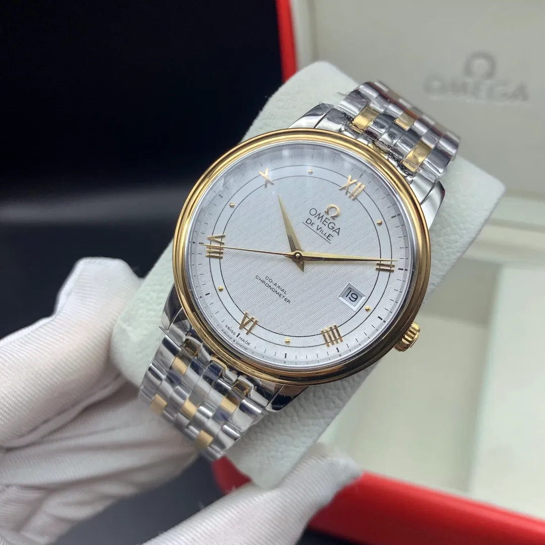 【High-end replica】💰1160! 【Customized all-in-one machine】💰1640! Omega's new arrival🔥🔥As a star hot-selling product✨✨basic model, the Diefei series⌚️⌚️ is favored by consumers with its classic and elegant design, and it is also the first choice for business! Reasons for recommendation: [Design]: This is the basic model of the Diefei series. It has an all-stainless steel case with the same brushed dial. The three hands are matched with the classic design of the 3⃣️ dot calendar window. The bottom cover is also engraved with the "God of Time" (a super primitive god from ancient Greek mythology, interpreting Omega's unique romantic meaning of time). A variety of dial elements are optional, and the steel skin is perfectly replaced. The simple atmosphere is suitable for different occasions, and the overall style is more youthful and energetic! [Configuration]: It adopts the imported Citizen 8215🇯🇵/9015 all-in-one movement, which has zero faults and more accurate travel time. The sapphire glass mirror is scratch-resistant and wear-resistant, the crown is polished to a perfect arc, and the brand logo "Ω" is clearly visible. [Size]: 39.5mmx11mm The overall appearance is elegant and gorgeous. Its style is suitable for formal wear, simplicity, fashion, literature and art, leisure, etc. It is the best choice for daily commuting and business negotiations! Welcome to order, make sure the quality🥂Worry-free after-sales🌹🌹