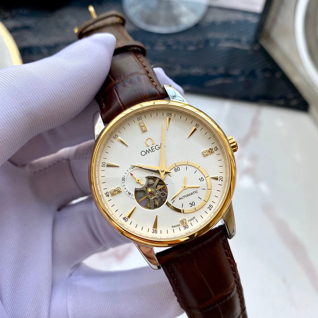 【Foreign trade import】💰1320! Omega (extremely noble and wise work) has many products - hot products are coming🔥🔥The latest model💪 [Type]: Exquisite men's watch (more excellent) Best design [Strap]: Genuine cowhide/316L stainless steel strap (more comfortable) Real men wear [Movement]: Top mechanical movement (zero repair) [Material]: Mineral super strong mirror (more wear-resistant) Smart style and strong three-dimensional sense Special design returns with great reputation. Size: diameter 40mm, thickness 12mm. Smart launch! Welcome to reprint!