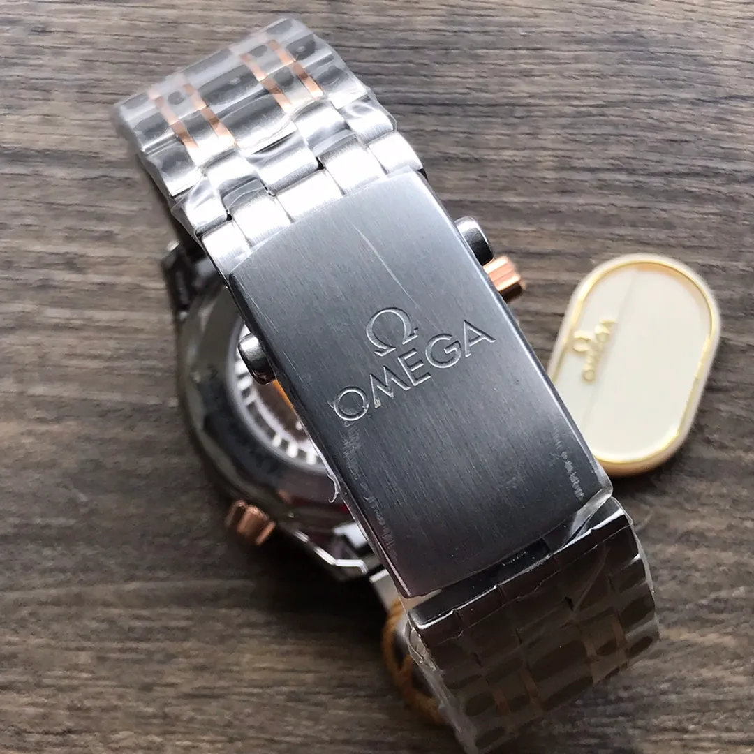 【Produced by Tw】Omega Seamaster 300m 42mm Diving Watch, now you can order the steel strap model with a cloth strap! Quantity is limited! Omega Seamaster series, made of 300M 316 stainless steel! Equipped with 8800 movement! Real shots of shipment.