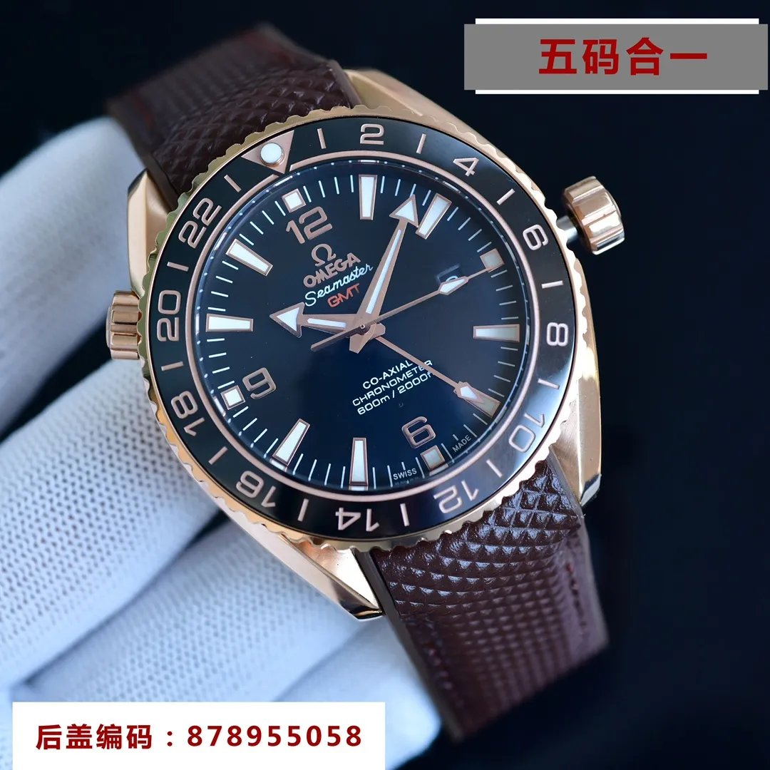 Omega Planet Ocean 600m GMT 24-hour display (can monotonic GMT function) five codes in one, warranty card, diamond card, observatory certification card, hang tag, etc. Exclusive number 87895505, exclusive quality, exclusive packaging. In 2021, the official website strongly recommends the exclusive quality of the Seamaster series 600-meter diving watch. [Model] 215.32.44.21.01.001 [Movement] Equipped with 8900/8906 automatic mechanical movement, original see-through design, corrected movement, accurate running time, strong practicality, 100% waterproof [Glass] With arched wear-resistant glass, diameter 43.5mm, thickness 15.5mm [Case] Made of 316L fine steel case, post-processed and polished, equipped with the only original one-way rotating chronograph ring with a ceramic ring in its class [Watch strap] Belt/tape/steel strap, buckle steel strap 316L fine steel brushed and polished, Italian imported cowhide with imported frog glue, steel strap with original Omega stretch buckle of the same level, fine-adjustable buckle, great value for the same level, please certify the exclusive details, the exclusive quality code is 87895505 Authentic copy-Reprint