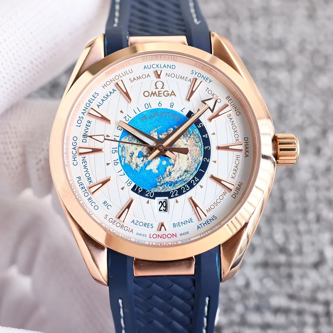 【High-end replica】💰1240! 【Customized all-in-one machine】💰1720! The Omega Seamaster Aqua Terra world time watch has become popular all over the world since its launch! The new Aqua Terra world time watch launched this year continues the exquisite craftsmanship and exquisite details of the previous model, and incorporates more advanced watchmaking technology. For watch fans who are keen on watch design, every detail of this watch is made by a famous factory. It is made of Aqua Terra style stainless steel, polished and brushed. The blue rubber strap continues the consistent design style of the Aqua Terra series. Sales have always been leading - the 150-meter series - with the launch of a new single product - breaking through the theme again: [Classic hot model to create greater glory] Brand: Omega (distinguished quality) Return of the ultimate product) Hot model type: Fine men's watch (high quality) [Seamaster 150 series] 316 stainless steel strap: Material: sapphire mirror (wear-resistant) embossed essence, vast and majestic, unique ingenuity, wrist treasure size: 40mm in diameter, 10mm thick, hot sale on the market! Welcome to reprint🔥