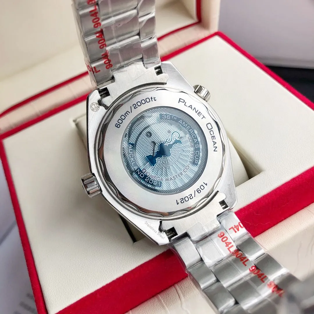 High-end replica 💰1240! TW Taiwan Factory💰1720! 2024 new customized Omega Seamaster series 600-meter America's Cup limited edition diving watch has arrived. It is exclusively customized with original synchronization details. Each watch number is engraved with an identification number and will never be repeated. The ceramic bezel is unique to the entire network. It has a Citizen movement internally and the external repair details are synchronized with the original. [Movement] Equipped with 💯 Brand new Japanese original 9015 automatic mechanical movement, 0️⃣ repair, accurate running time, strong practicality [Case] Made of 316L stainless steel, electroplated in the vacuum furnace of the entire network, equipped with the only original ceramic one-way rotating chronograph ring in its class [Bracelet] Official synchronous rubber strap or 316 stainless steel chain of the Seamaster 600m Diving Watch produced by GD, with the only original push-pull adjustable clasp in its class ⚠️Please look for the exclusive quality of GD products