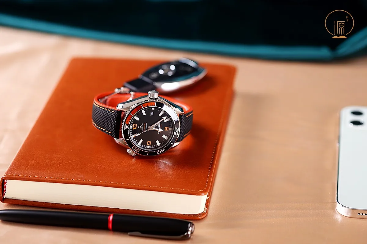 【Foreign trade import】💰1160! OMEGA - 🐻OMEGA Style: Seamaster Universe Ocean series replica one-to-one men's mechanical watch Size: 44mm13mm Movement: Fully automatic movement (GNT) Mirror: Blue light-coated glass Ring: Ceramic ring Material: 316 stainless steel case (Taiwan factory) Strap: Taiwan tape (surface canvas) Buckle: Original folding buckle (Please pay attention to the movement details and case details, which are not ordinary products in the market)