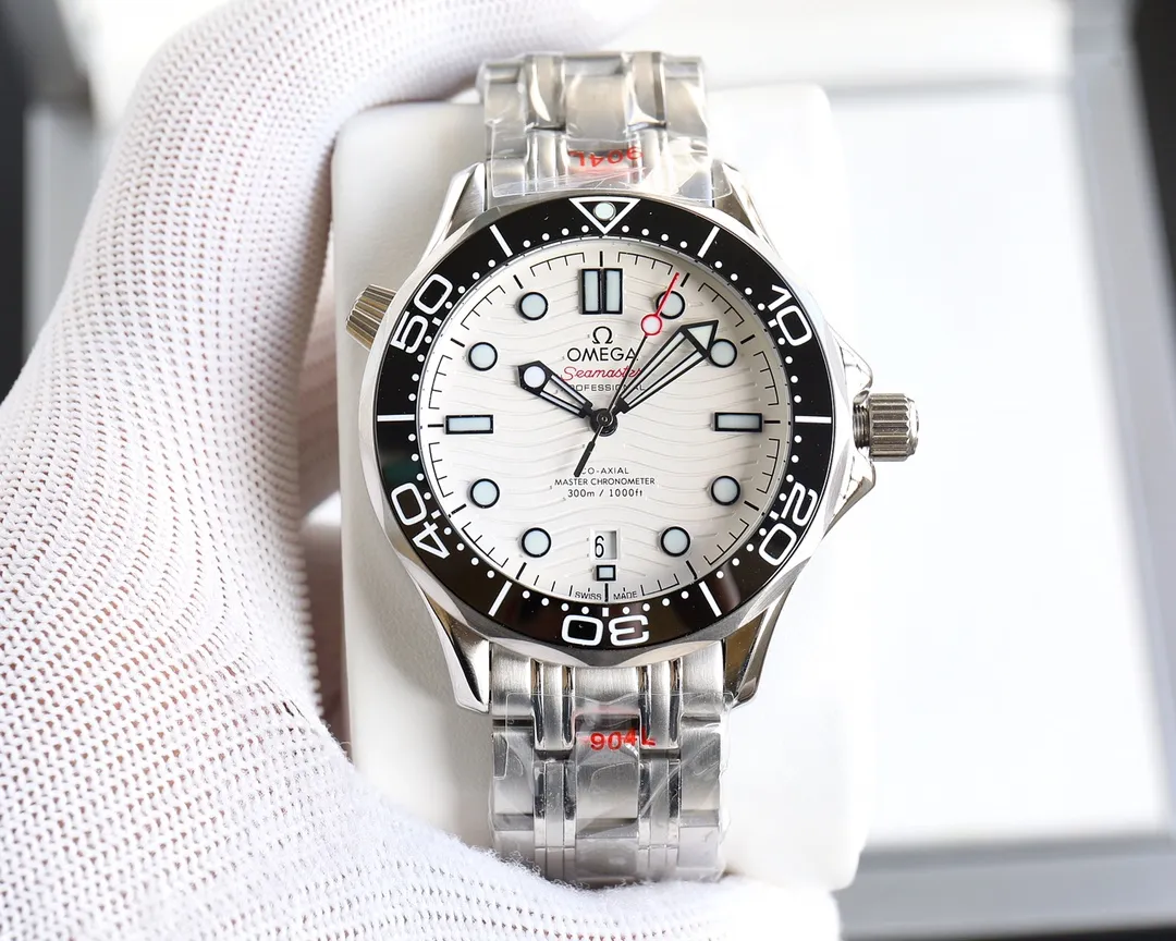 【High-end replica】💰1160! 【Customized all-in-one machine】💰1720! Omega Seamaster official synchronized upgrade in spring 2023‼ ️Highly recommended Omega Seamaster 300m diving watch with exclusive quality on the entire network [Movement] Equipped with Coaxial 8800, corrected movement 8800 restoration all-in-one machine [Buckle] The steel band adopts the original fine-tuning buckle [Glass] Wear-resistant and scratch-resistant sapphire mirror [Case] ​​Made of 316L stainless steel case, equipped with the only one-way rotating ceramic ring in its class, three degrees waterproof