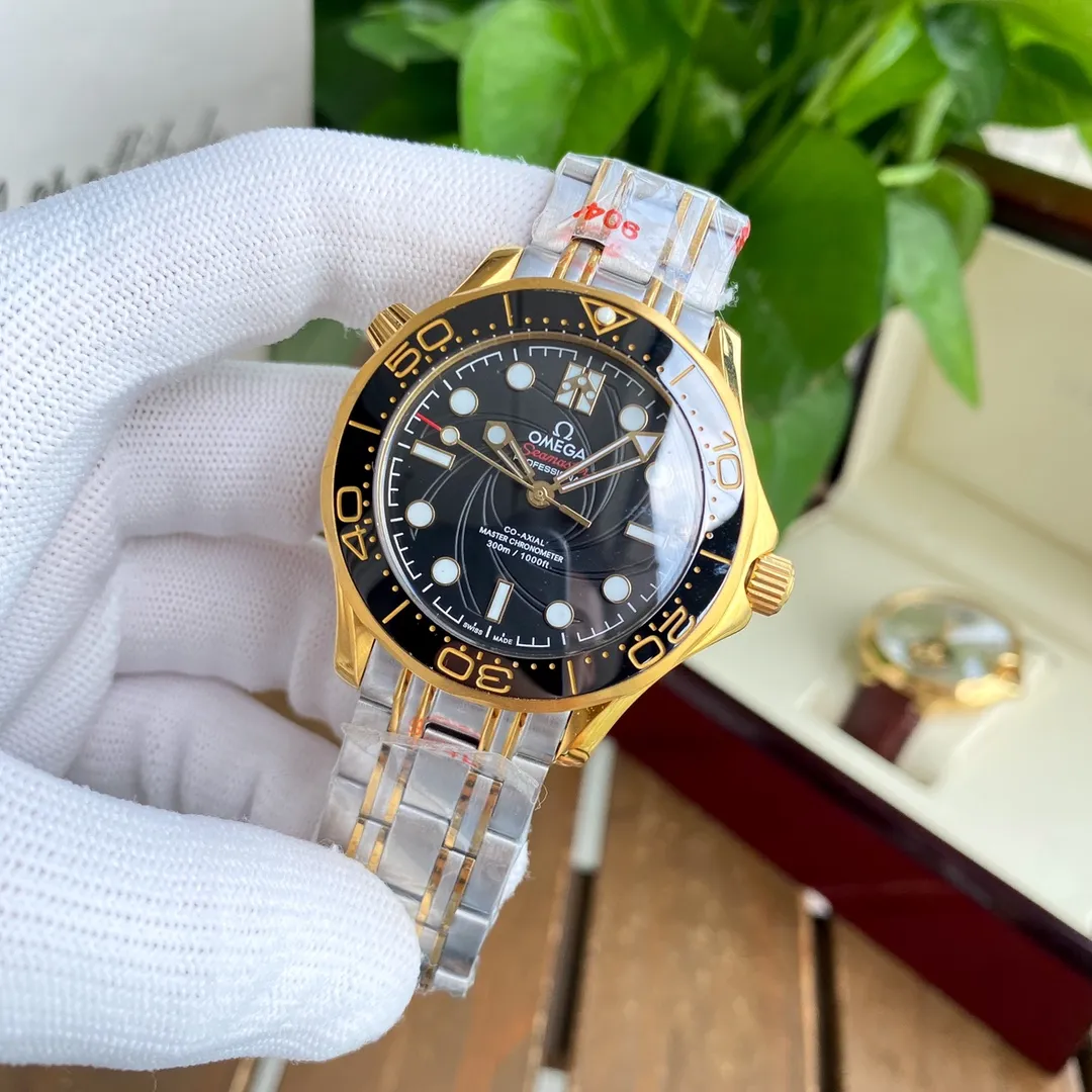 【Foreign trade import】💰1160! OMEGA-OMEGA🏅🏅 Type: Men's watch🎉🎉 Case: Top version 316 stainless steel L Strap: 316L stainless steel strap Movement: 8215 Citizen mechanical movement ⚙️ Mirror: High-end double-push Sapphire mirror glass Size: 40mm in diameter, 11mm thick ⭐"Original single molded pin buckle, ice blue luminous, steel belt buckle can be fine-tuned Calendar disk color official website synchronization ”⭐ 🍷Exquisite inheritance of real effects, quality guaranteed! ‼ ️The elegant style instantly enhances the charm of men and is a symbol of taste and noble life!
